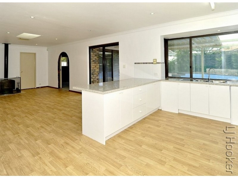 66 Mclarty Road, Halls Head WA 6210