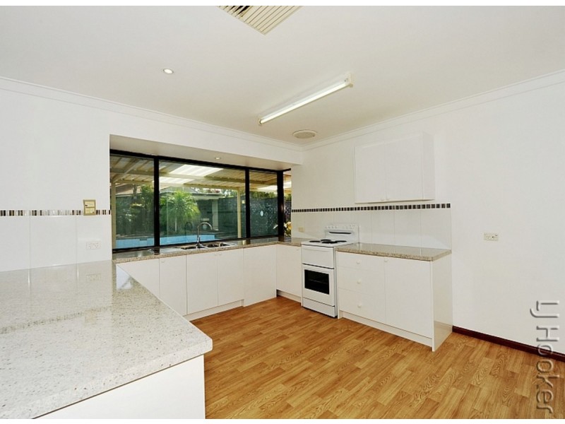 66 Mclarty Road, Halls Head WA 6210