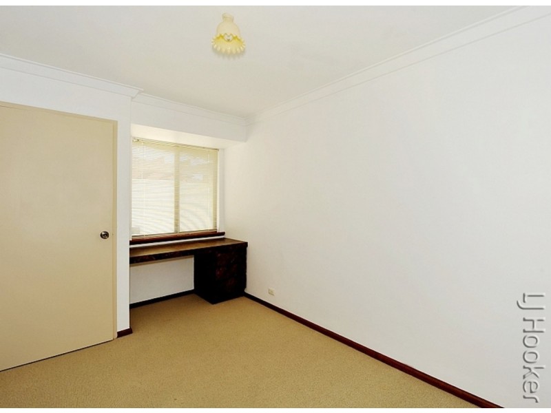 66 Mclarty Road, Halls Head WA 6210