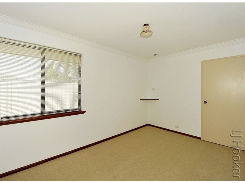 66 Mclarty Road, Halls Head WA 6210