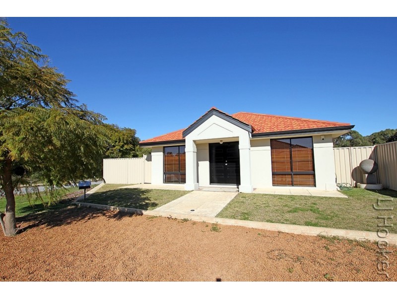 16 Eliza Pass, Madora Bay WA 6210