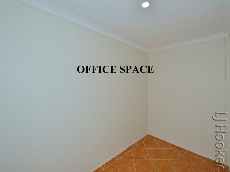 4 Waxflower Vista, Halls Head WA 6210