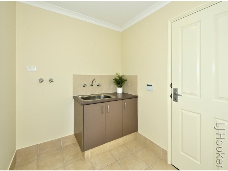1/66 Bennett Brook Circle, Greenfields WA 6210
