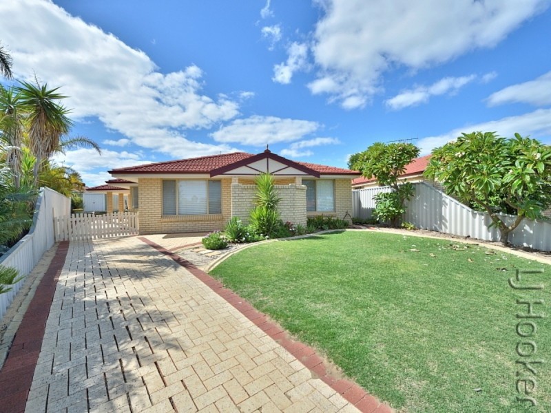 1/6 Dory Close, Halls Head WA 6210