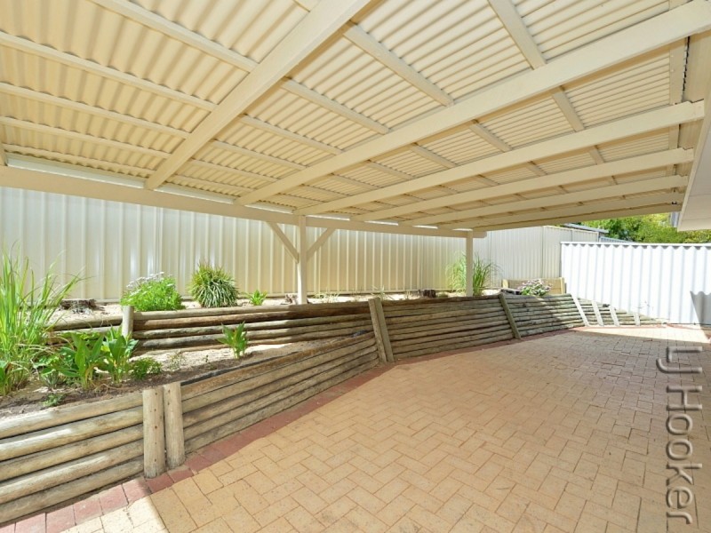 1/6 Dory Close, Halls Head WA 6210
