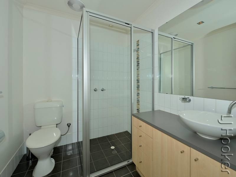 32/1 Mariners Cove Drive, Dudley Park WA 6210