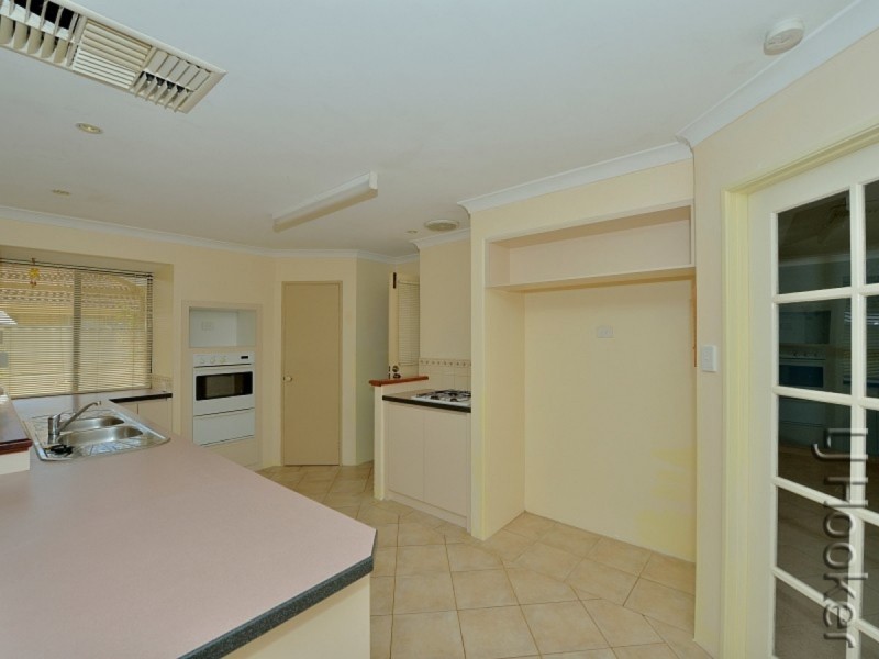 19 Newport Drive, Dudley Park WA 6210