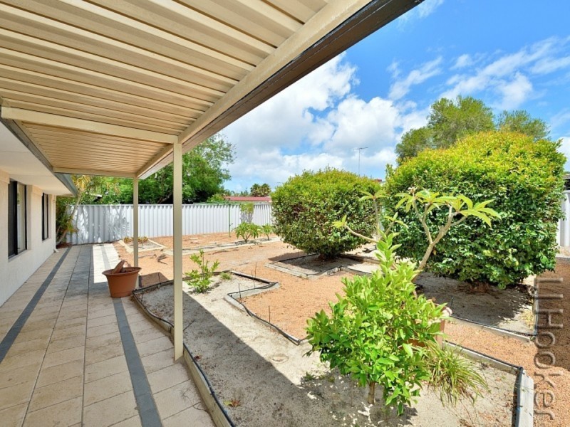 19 Newport Drive, Dudley Park WA 6210