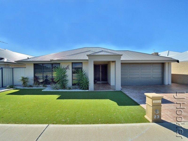 23 Newbridge Street, Meadow Springs WA 6210
