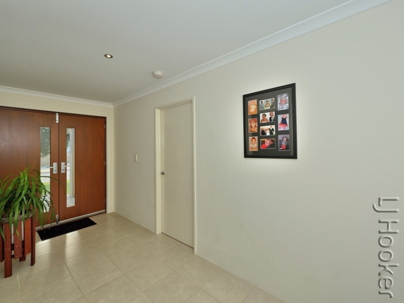 20 Frederick Way, Wannanup WA 6210