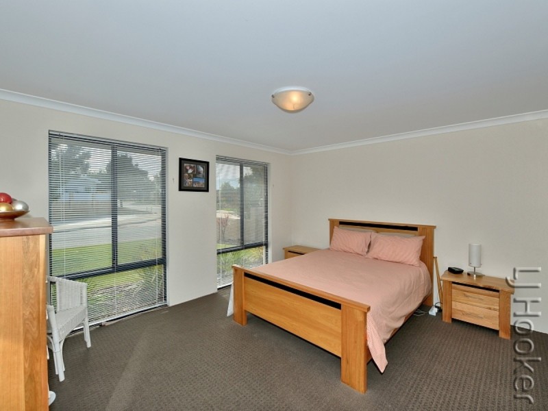 20 Frederick Way, Wannanup WA 6210