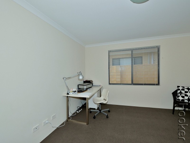 20 Frederick Way, Wannanup WA 6210