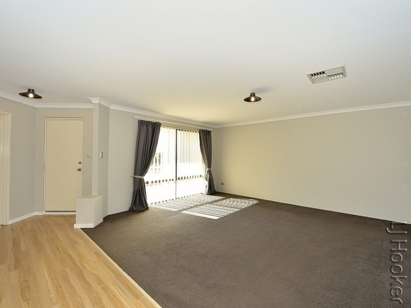 45 Quandong Parkway, Halls Head WA 6210