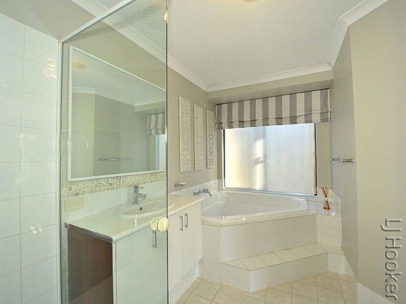 45 Quandong Parkway, Halls Head WA 6210