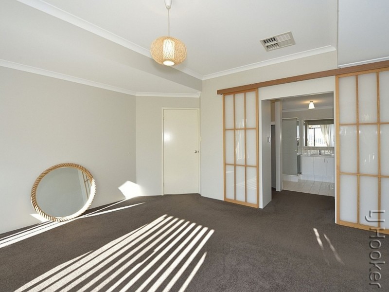 45 Quandong Parkway, Halls Head WA 6210