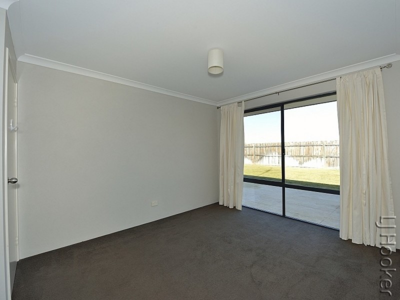 45 Quandong Parkway, Halls Head WA 6210