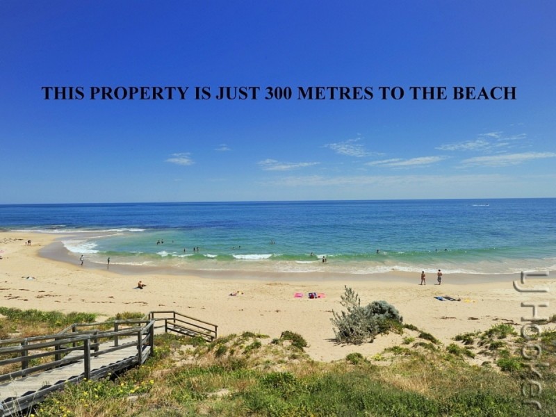 9 Valley Road, Halls Head WA 6210