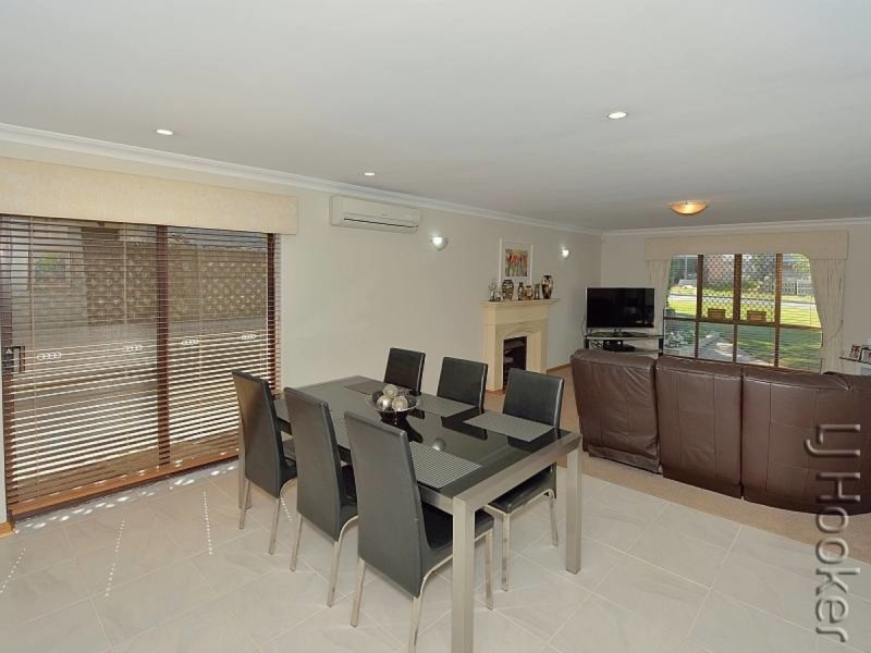 18 Lindley Road, Halls Head WA 6210