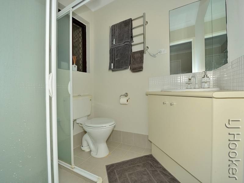 18 Lindley Road, Halls Head WA 6210