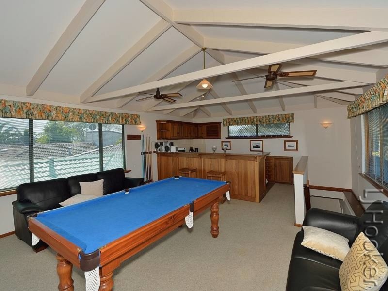 18 Lindley Road, Halls Head WA 6210