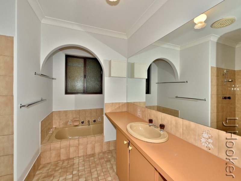 14 Challenger Road, Madora Bay WA 6210