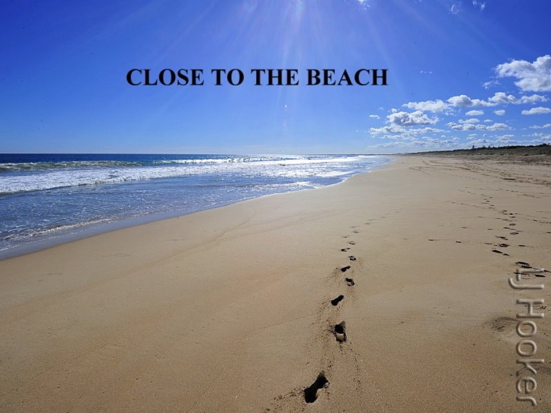 14 Challenger Road, Madora Bay WA 6210