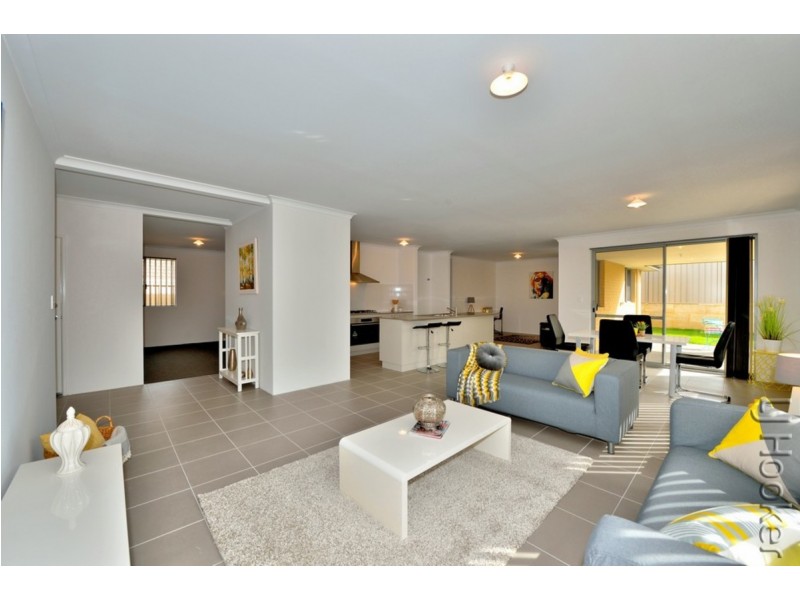 33 Aquamarine Parade, Karnup WA 6176