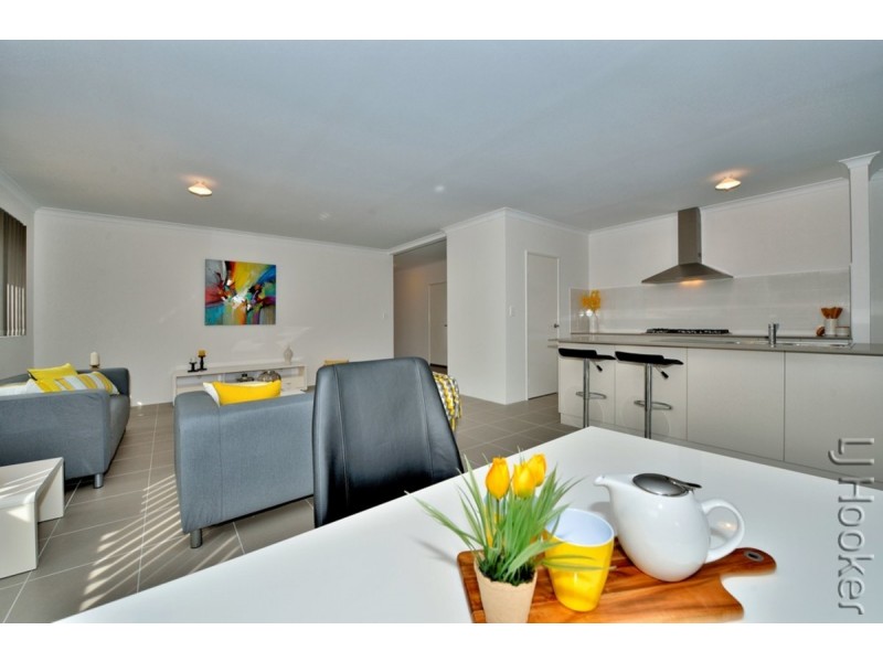 33 Aquamarine Parade, Karnup WA 6176