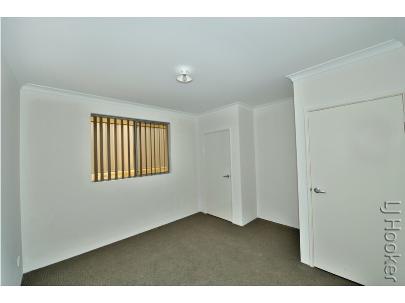 33 Aquamarine Parade, Karnup WA 6176