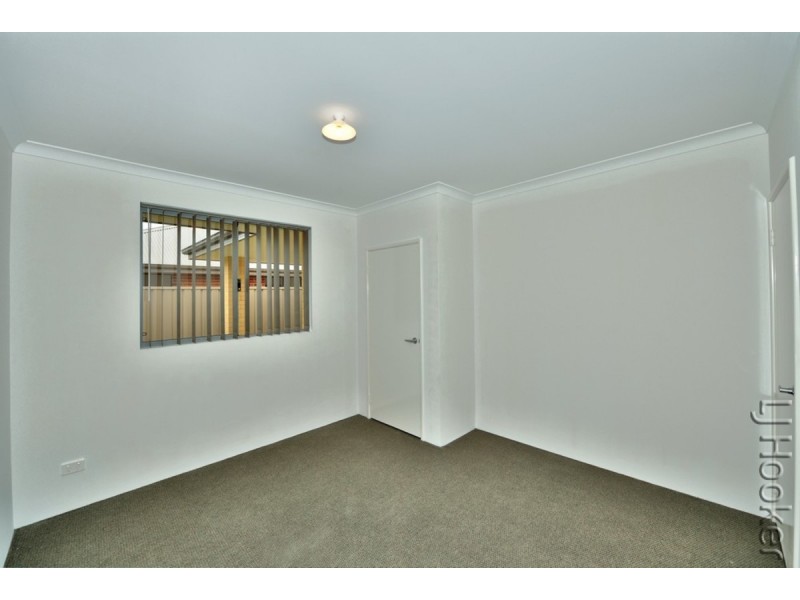 33 Aquamarine Parade, Karnup WA 6176