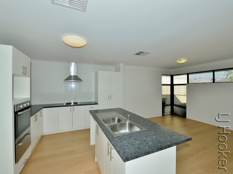 55 Coopers Mill Way, Ravenswood WA 6208