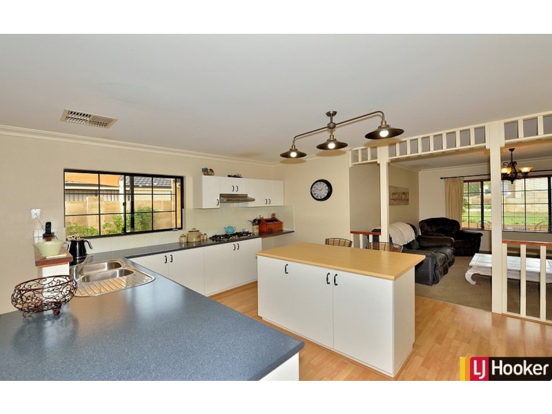 5 Magnetic Square, Halls Head WA 6210