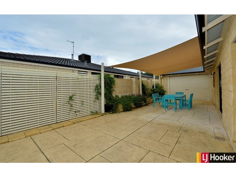 5 Magnetic Square, Halls Head WA 6210