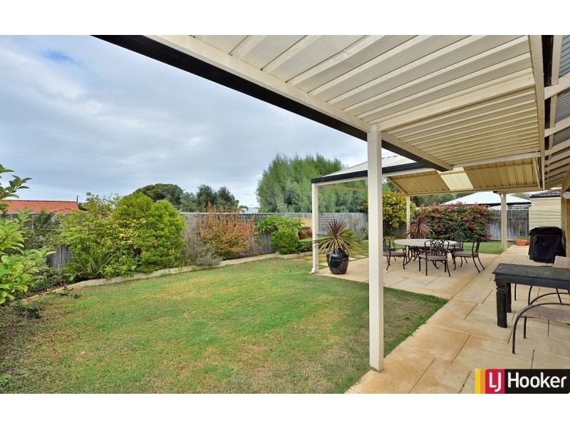 5 Magnetic Square, Halls Head WA 6210