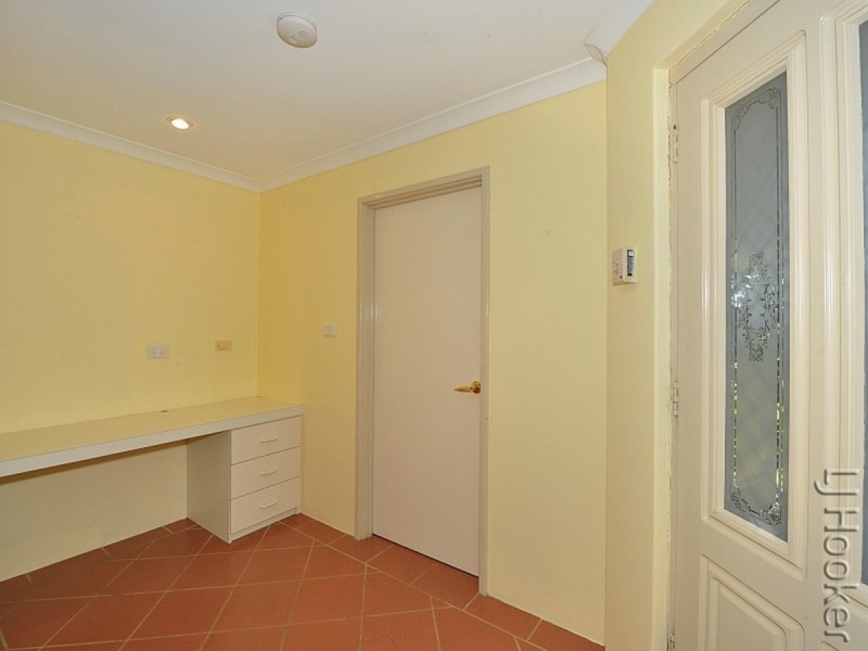 77 Coodanup Drive, Dudley Park WA 6210