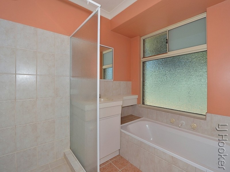 77 Coodanup Drive, Dudley Park WA 6210