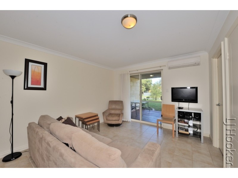 3/1 Lakes Crescent, South Yunderup WA 6208