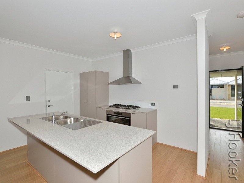 8 Triller Lane, Erskine WA 6210