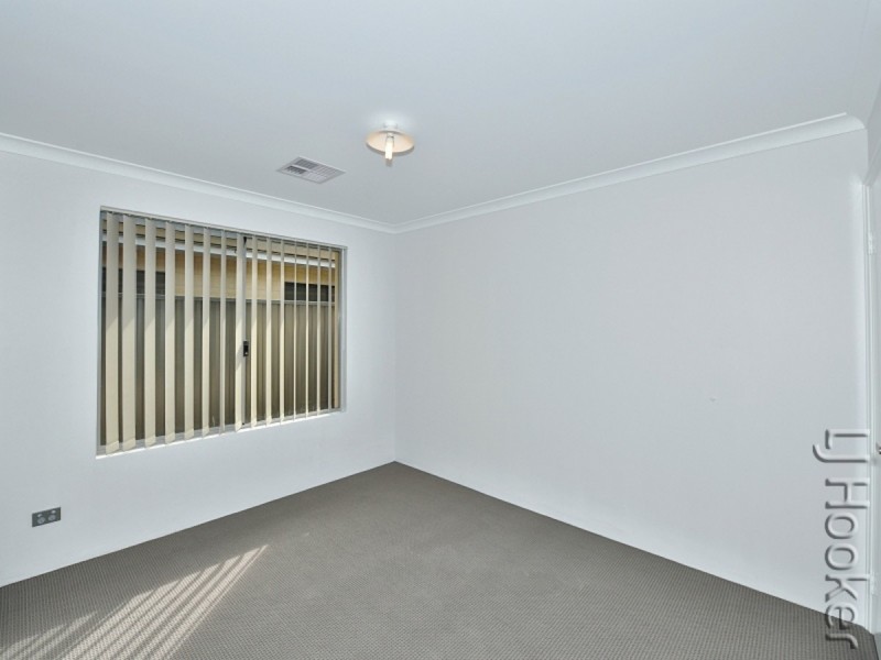 8 Triller Lane, Erskine WA 6210