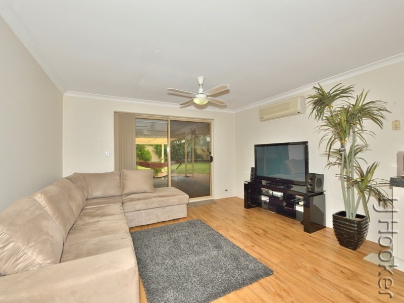 10 Esprit Parkway, Greenfields WA 6210