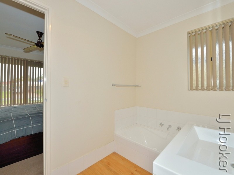 10 Esprit Parkway, Greenfields WA 6210