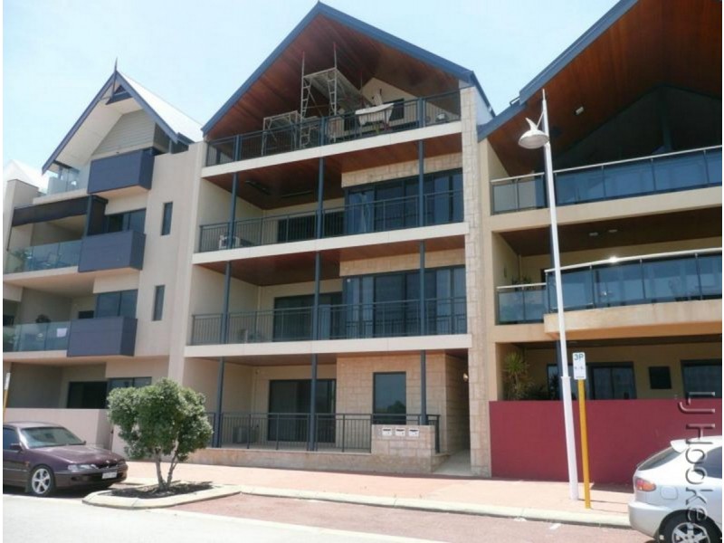 1/20 Spinnaker Quays, Mandurah WA 6210