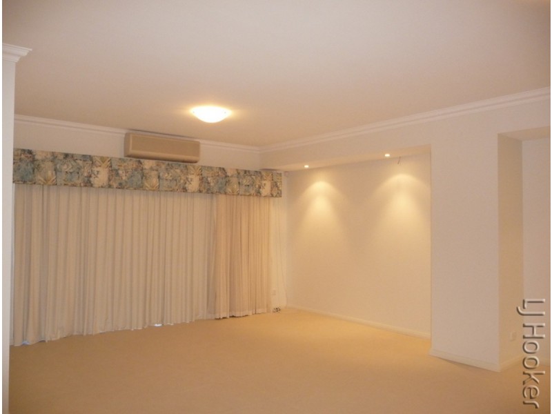 1/20 Spinnaker Quays, Mandurah WA 6210