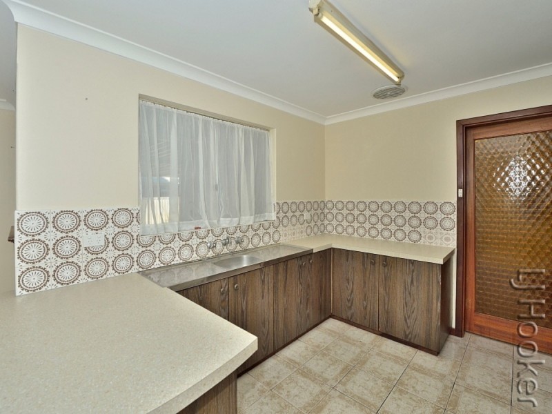 16 Clyde Place, Mandurah WA 6210