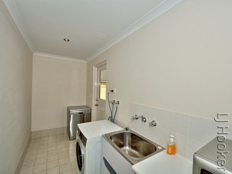 34 Britawast Road, Madora Bay WA 6210