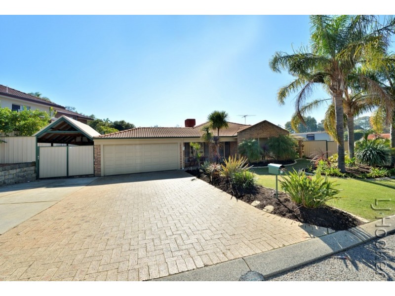 17 Arundel Drive, Halls Head WA 6210