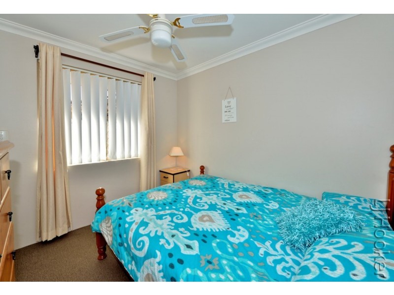 17 Arundel Drive, Halls Head WA 6210