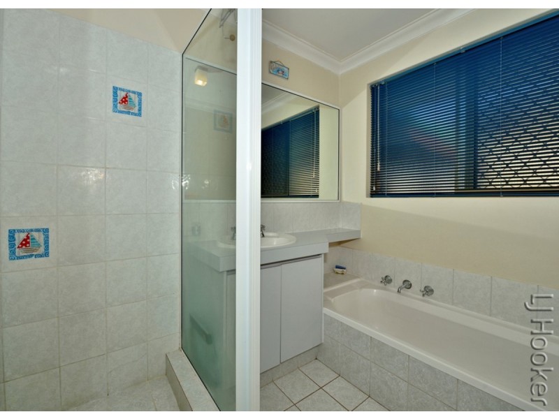 17 Arundel Drive, Halls Head WA 6210