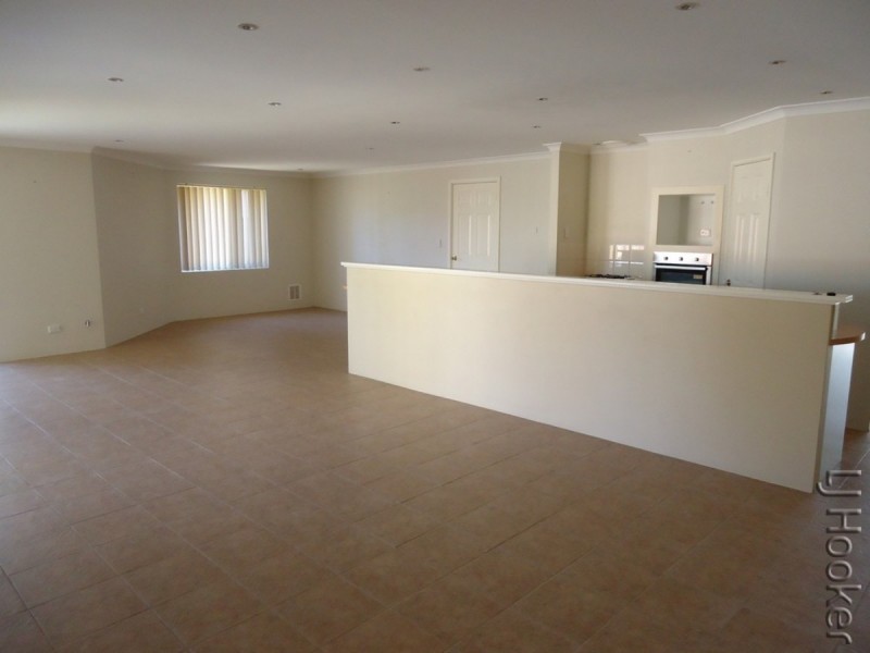 78 Chatsworth Drive, Erskine WA 6210