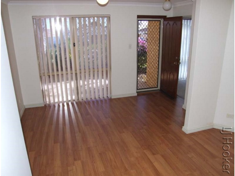 196 Mclarty Road, Halls Head WA 6210